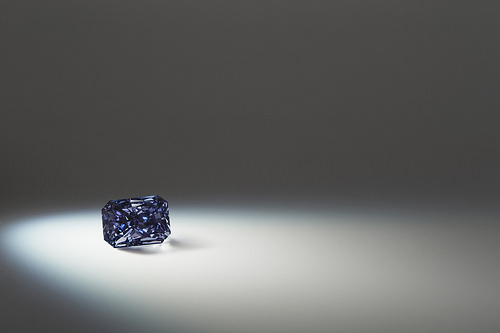 Argyle Liberté, 0.91 Carat Radiant Shaped Fancy Deep Gray-Violet Diamond