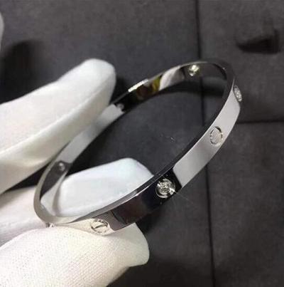 14k White Gold Round Cut Diamonds Womens Love Engagement Wedding Bracelet