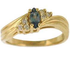 Natural Marquise Alexandrite and Round Diamond Ring in 14 K Yellow Gold