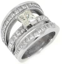 18k White Gold 5.77 Carats Princess Cut Diamond Engagement Ring