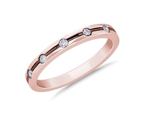 Staggered Diamond Men's Grooved Wedding Ring With Black Rhodium In 14k Rose Gold